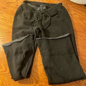 Brandy Melville Hilary Sweatpants in black